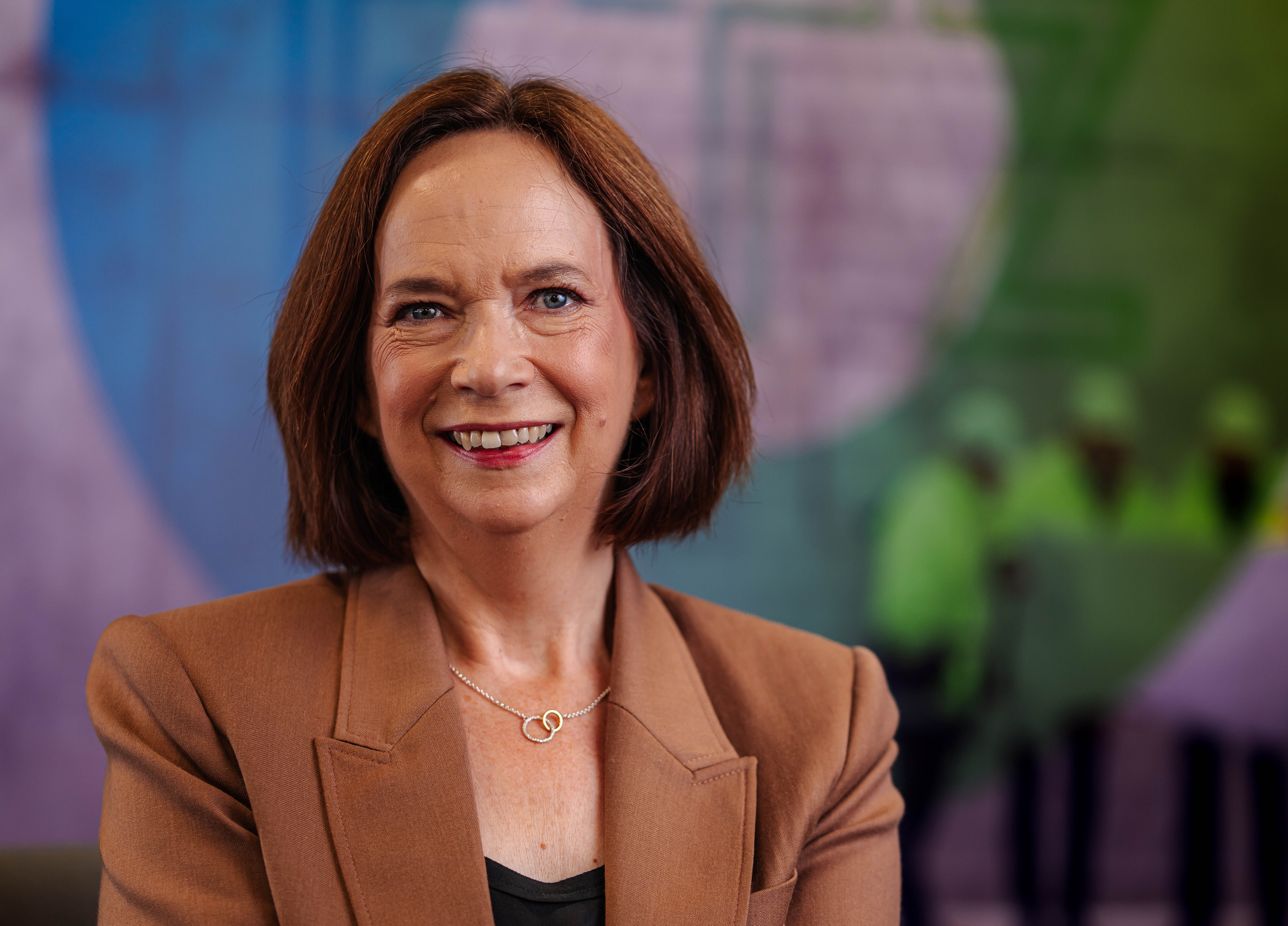 MAGGIE McGINLAY-8